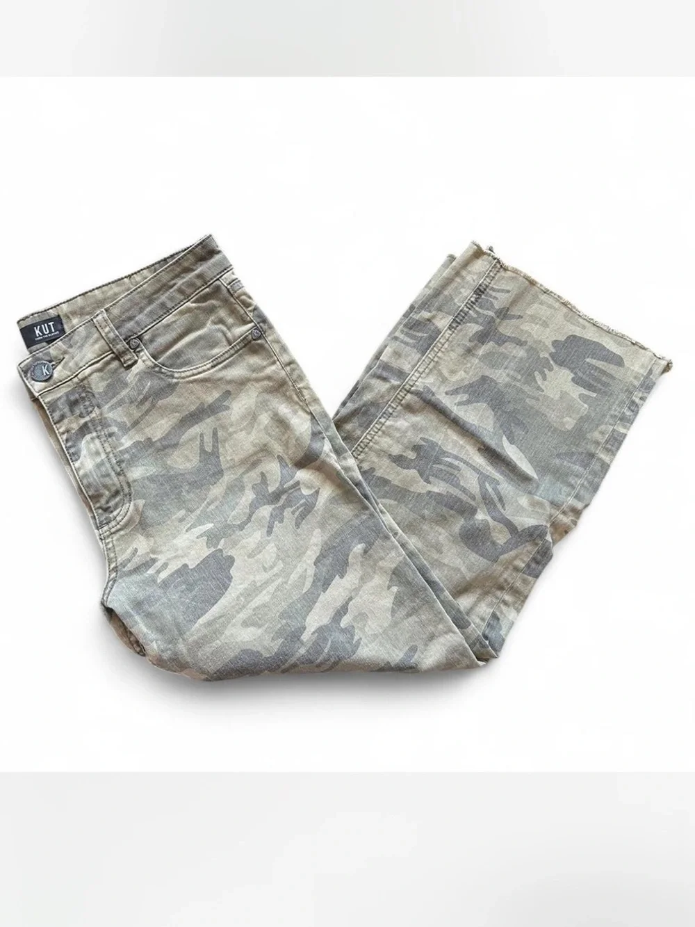 KUT Charlotte Crop Culotte in Camo Green Low-Rise Wide Leg Raw Hem — 8 - Picture 1 of 6
